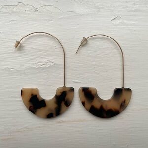 Tortoise Shell Hoop Earrings